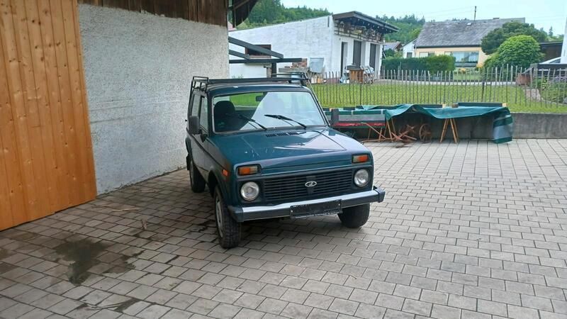 Gebraucht 2009 Lada niva SUV | 3.700 € (Guter Preis) - Bild 1/4