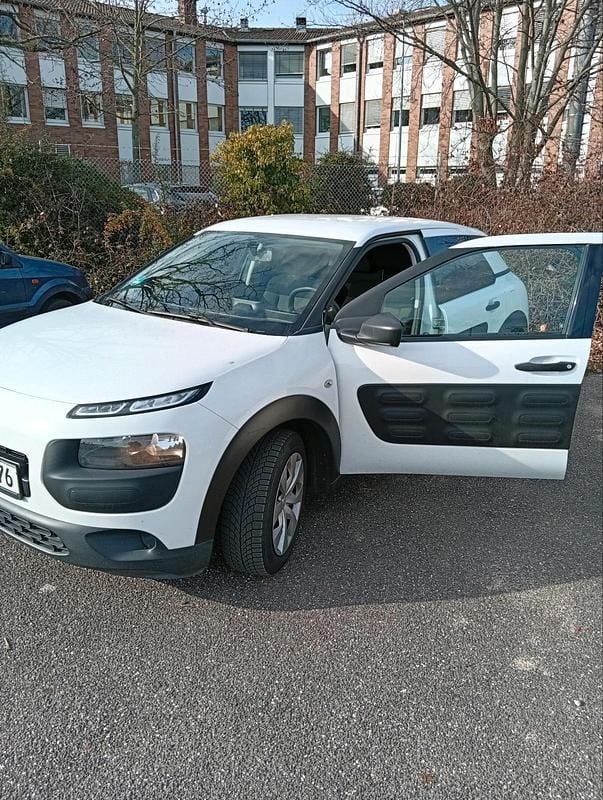 Second-hand Citroën C4 Cactus 82 CP (60 kW) 2015 Alb Hatchback