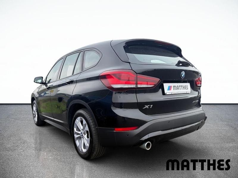 Gebraucht BMW X1 Advantage 125 PS (91 kW) 2022 Schwarz SUV