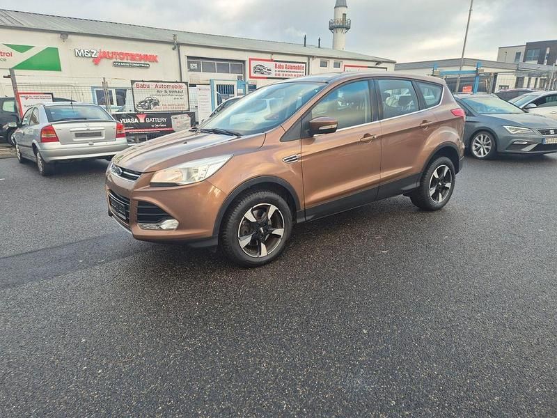 Gebraucht Ford Kuga Titanium 182 PS (133 kW) 2014 Braun SUV