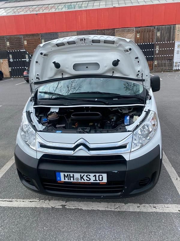 Gebraucht Citroën Jumpy 125 PS (91 kW) 2016 Weiß Van / Kleinbus