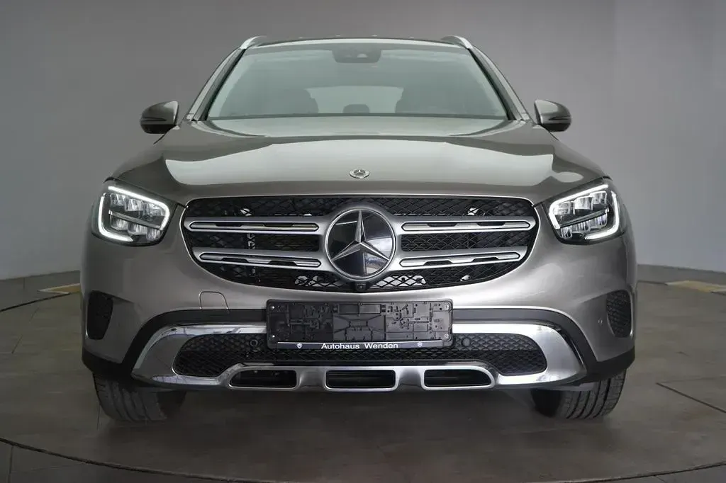 Gebraucht Mercedes GLC300de 306 PS (225 kW) 2022 Silber SUV