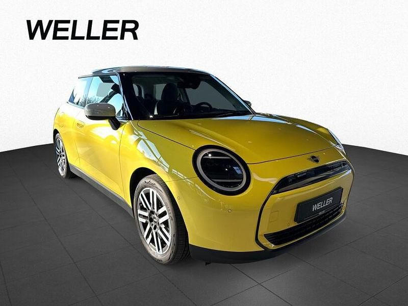 Gebraucht Mini Cooper Classic 184 PS (135 kW) 2024 Sunny side yellow (gelb) Kleinwagen