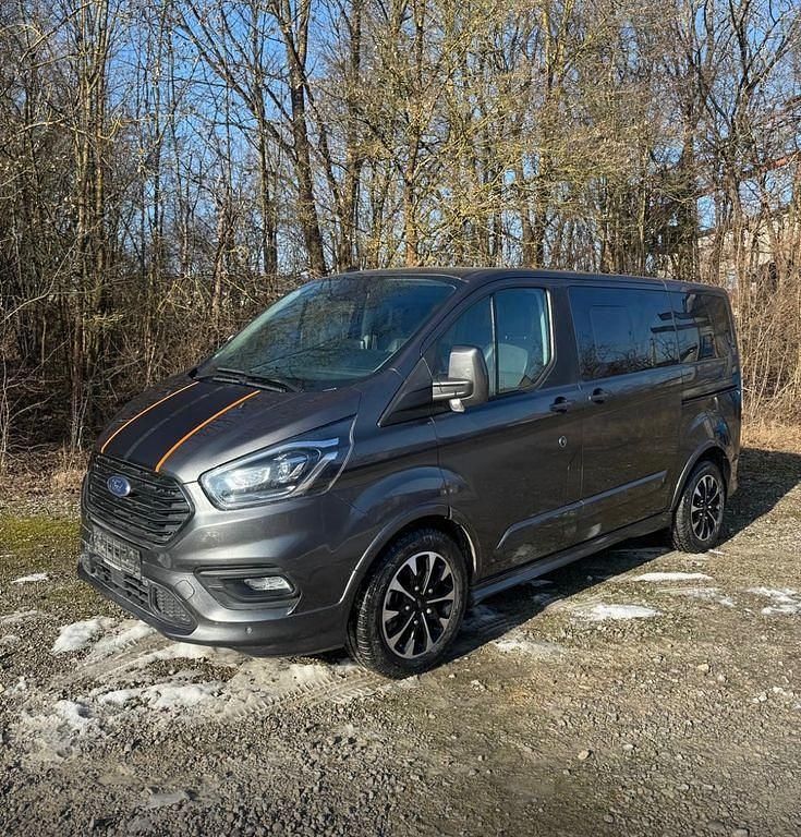 Grau Gebraucht 2021 Ford Tourneo Sport Van / Kleinbus | 29.900 € (Superpreis) - Bild 1/4