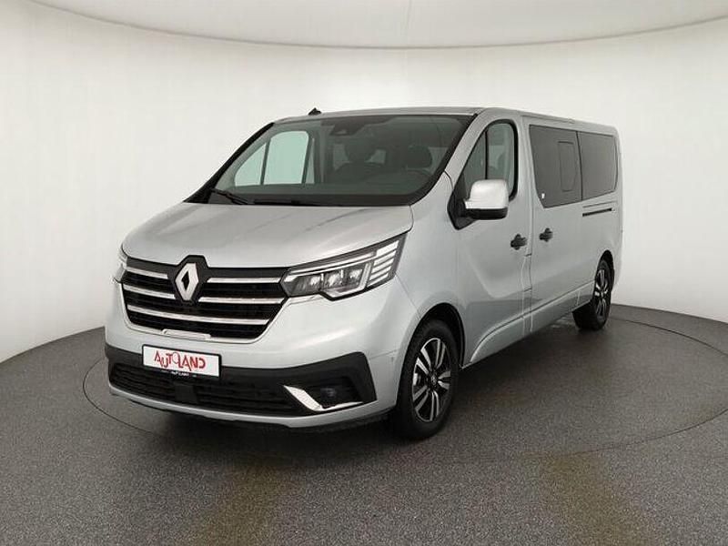 Gebraucht Renault Trafic 170 PS (125 kW) 2024 Silber Van / Kleinbus