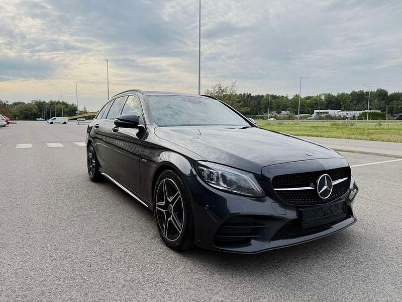 Schwarz Gebraucht 2021 Mercedes C220 Limousine | 19.499 € (Fairer Preis) - Bild 1/4