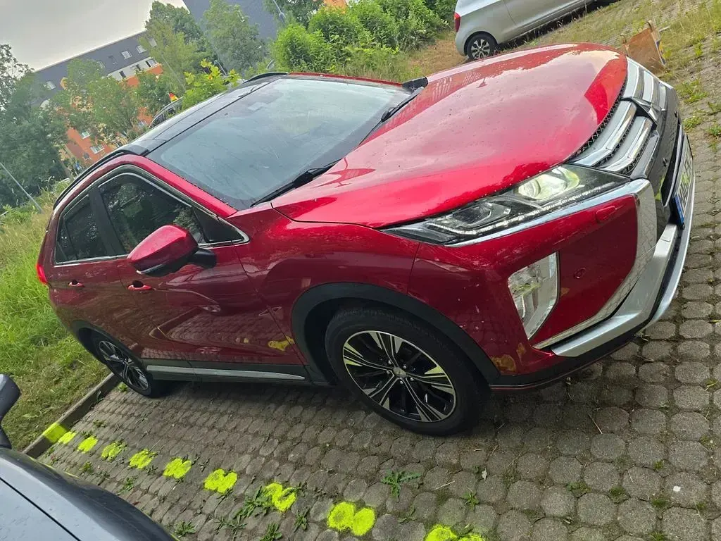 Gebraucht Mitsubishi Eclipse Cross 163 PS (119 kW) 2018 Rot SUV