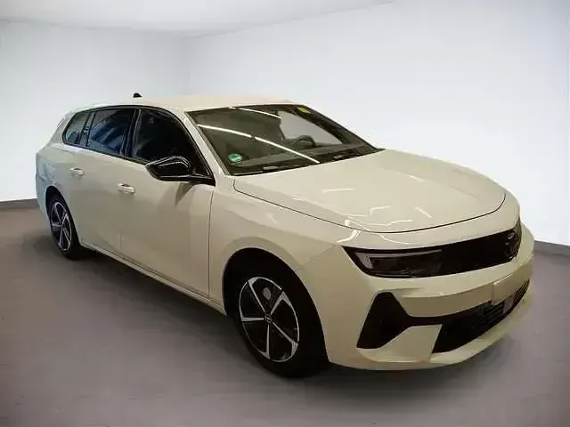 Gebraucht Opel Astra S 131 PS (96 kW) 2024 Weiß Kombi