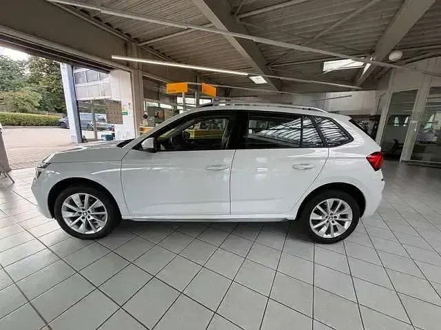 Gebraucht Skoda Kamiq Style 150 PS (110 kW) 2022 Moonweiss metallic SUV