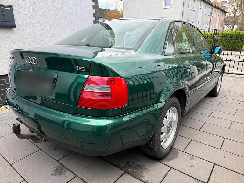 Gebraucht Audi A4 105 PS (77 kW) 1998 Grün Limousine
