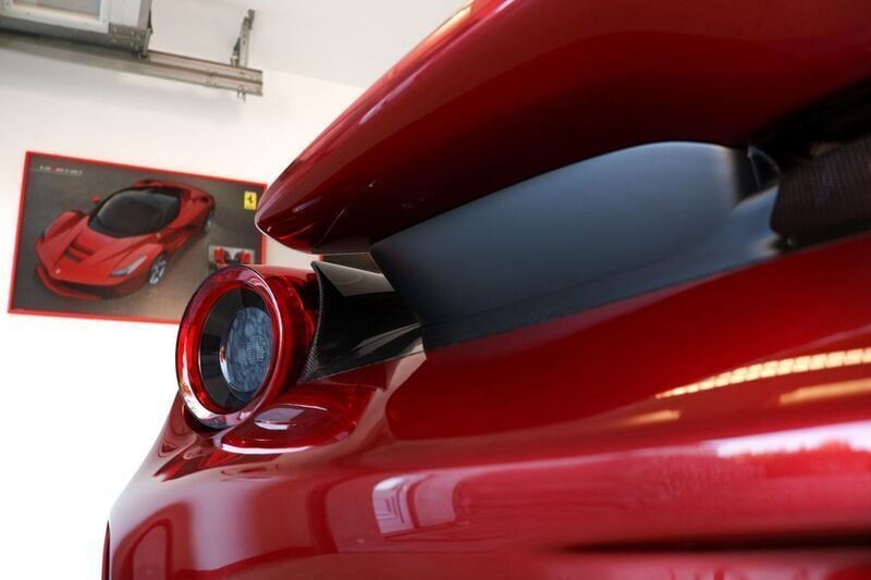 Rot Gebraucht 2021 Ferrari 488 Cabrio | 718.900 € - Bild 1/4