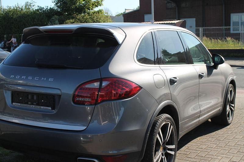 Gebraucht Porsche Cayenne Diesel Platinum Edition 245 PS (180 kW) 2014 Grau SUV