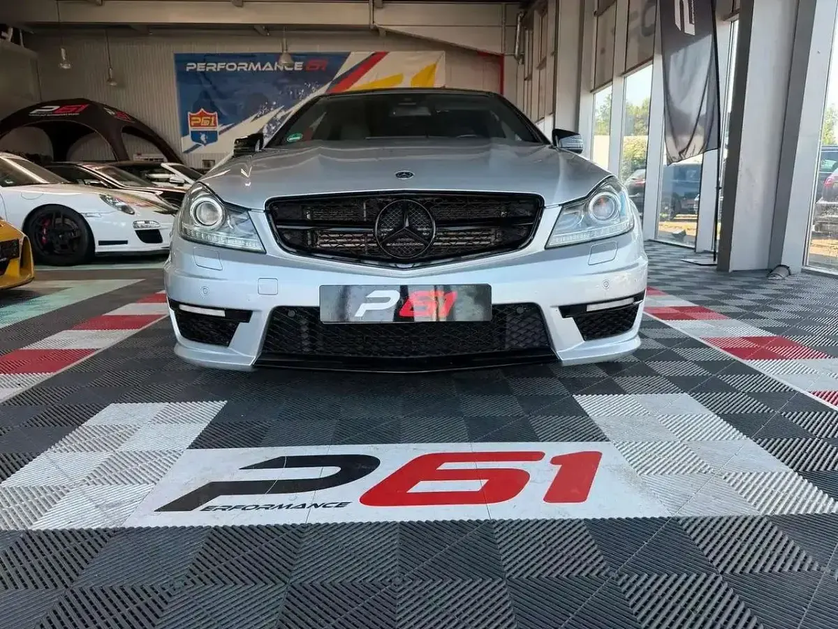 Gebraucht Mercedes C63 AMG AMG 457 PS (336 kW) 2013 Iridiumsilber  metalliclack Coupé