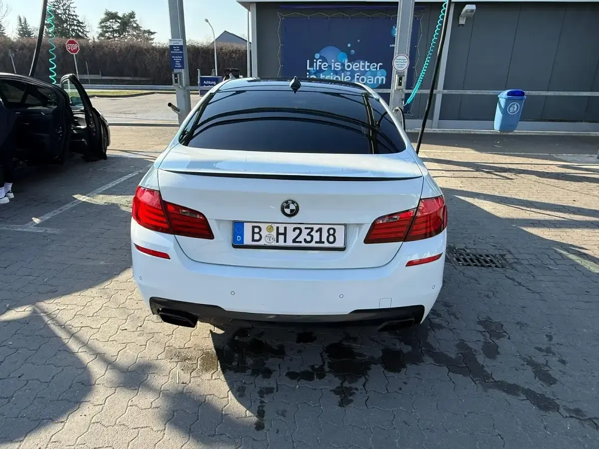 Gebraucht BMW M550 Performance 381 PS (280 kW) 2012 Weiß Limousine