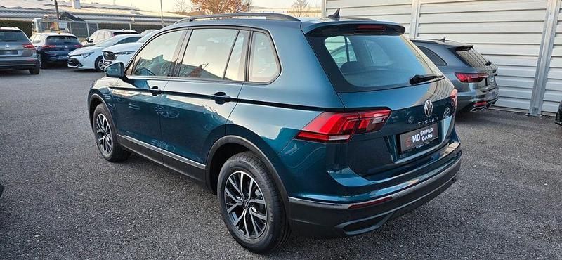 Gebraucht VW Tiguan Life 150 PS (110 kW) 2022 Blau SUV