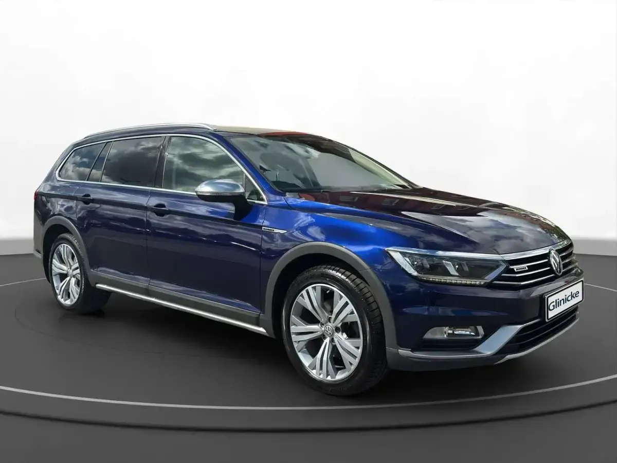 Gebraucht VW Passat Alltrack 220 PS (161 kW) 2018 Blau Kombi