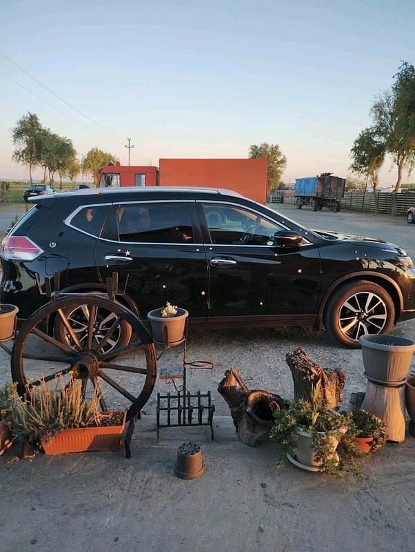 Schwarz Gebraucht 2017 Nissan X-Trail SUV | 11.500 € (Fairer Preis) - Bild 1/4