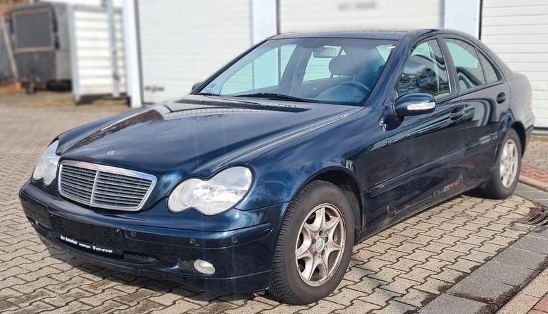 Gebraucht Mercedes C180 129 PS (94 kW) 2001 Blau Limousine