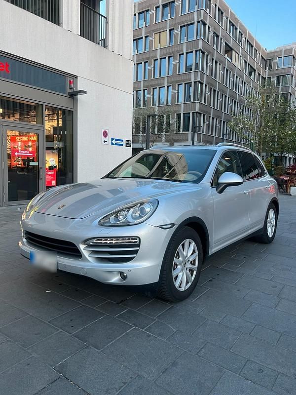 Gebraucht Porsche Cayenne 299 PS (219 kW) 2011 Silber SUV