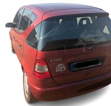 Gebraucht Mercedes A190 125 PS (91 kW) 2000 Rot Limousine