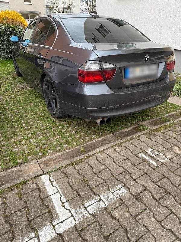 Gebraucht BMW 325 218 PS (160 kW) 2005 Grau Limousine