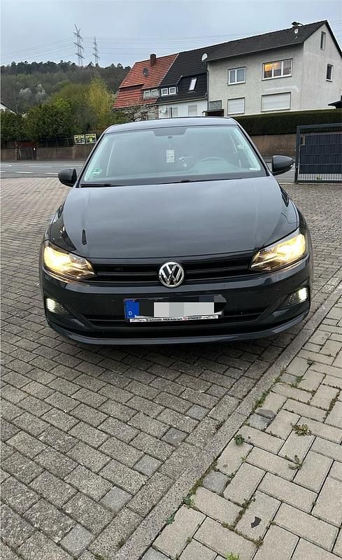 Grau Gebraucht 2019 VW Polo Limousine | 12.900 € (Fairer Preis) - Bild 1/4