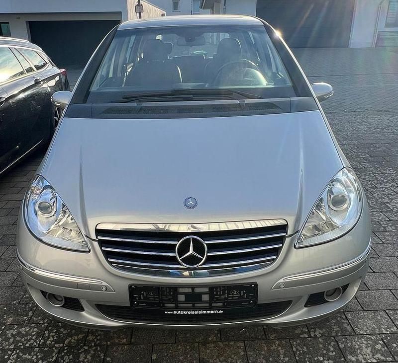 Gebraucht Mercedes A200 Elegance 136 PS (100 kW) 2005 Silber Van / Kleinbus