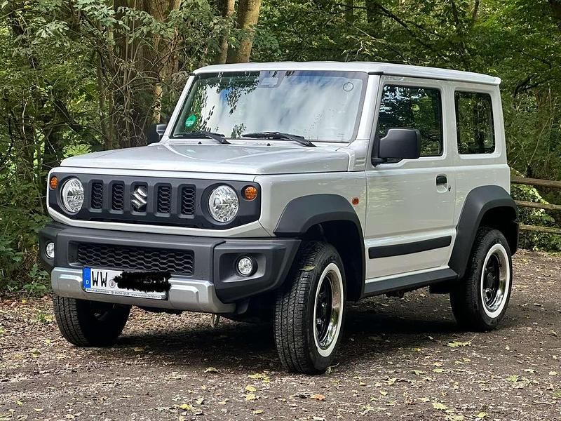 Weiß Gebraucht 2019 Suzuki Jimny SUV | 27.950 € (Fairer Preis) - Bild 1/4