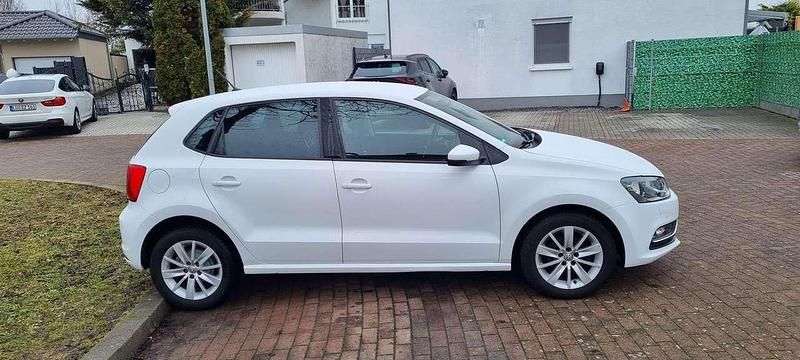 Gebraucht VW Polo 75 PS (55 kW) 2014 Weiß Limousine