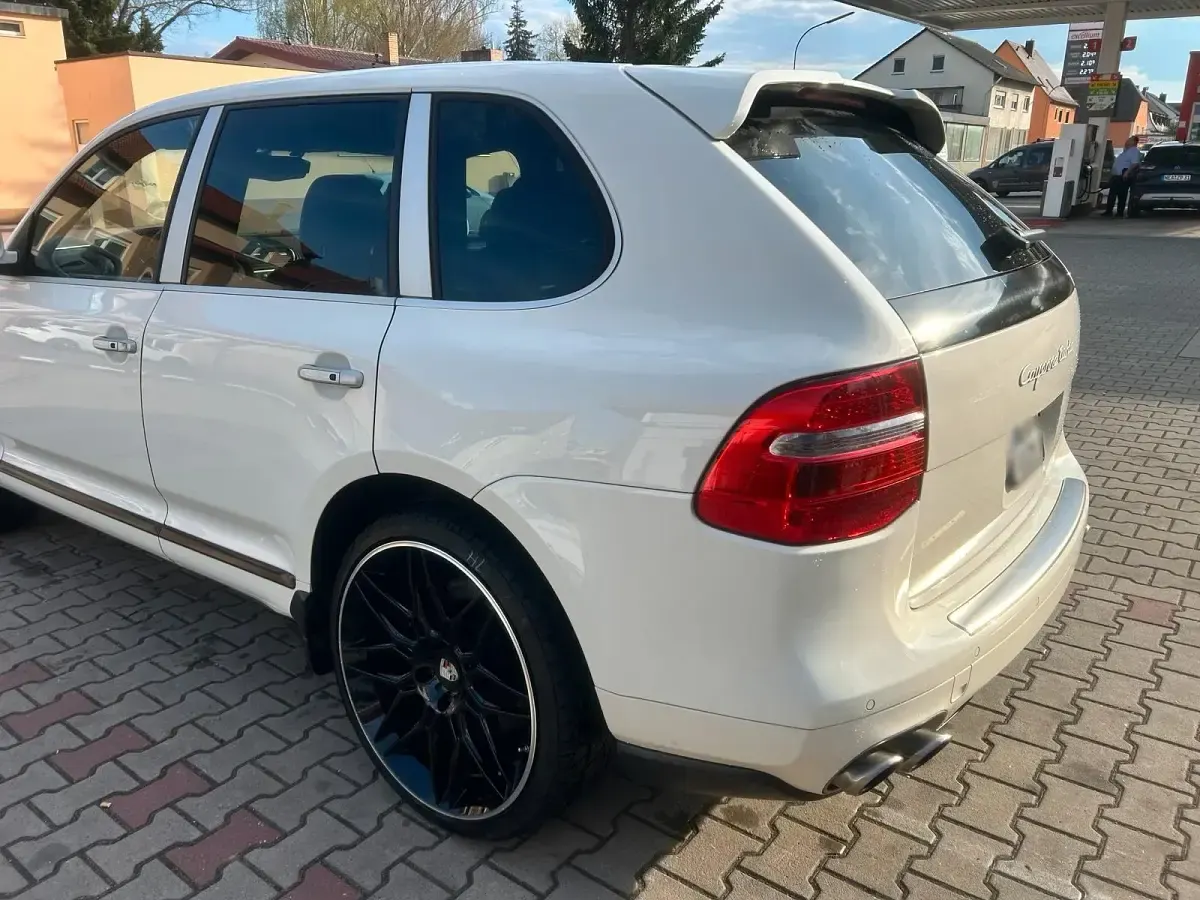 Gebraucht Porsche Cayenne Turbo 500 PS (367 kW) 2010 Weiß SUV
