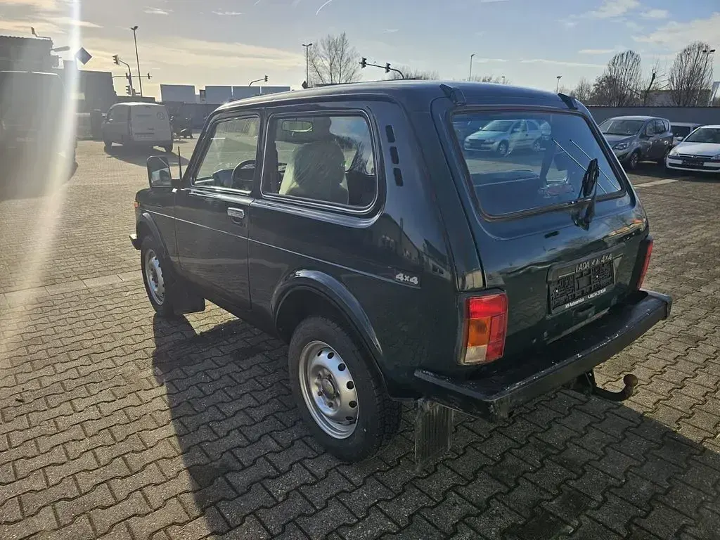 Gebraucht Lada niva 82 PS (60 kW) 2006 Grün SUV