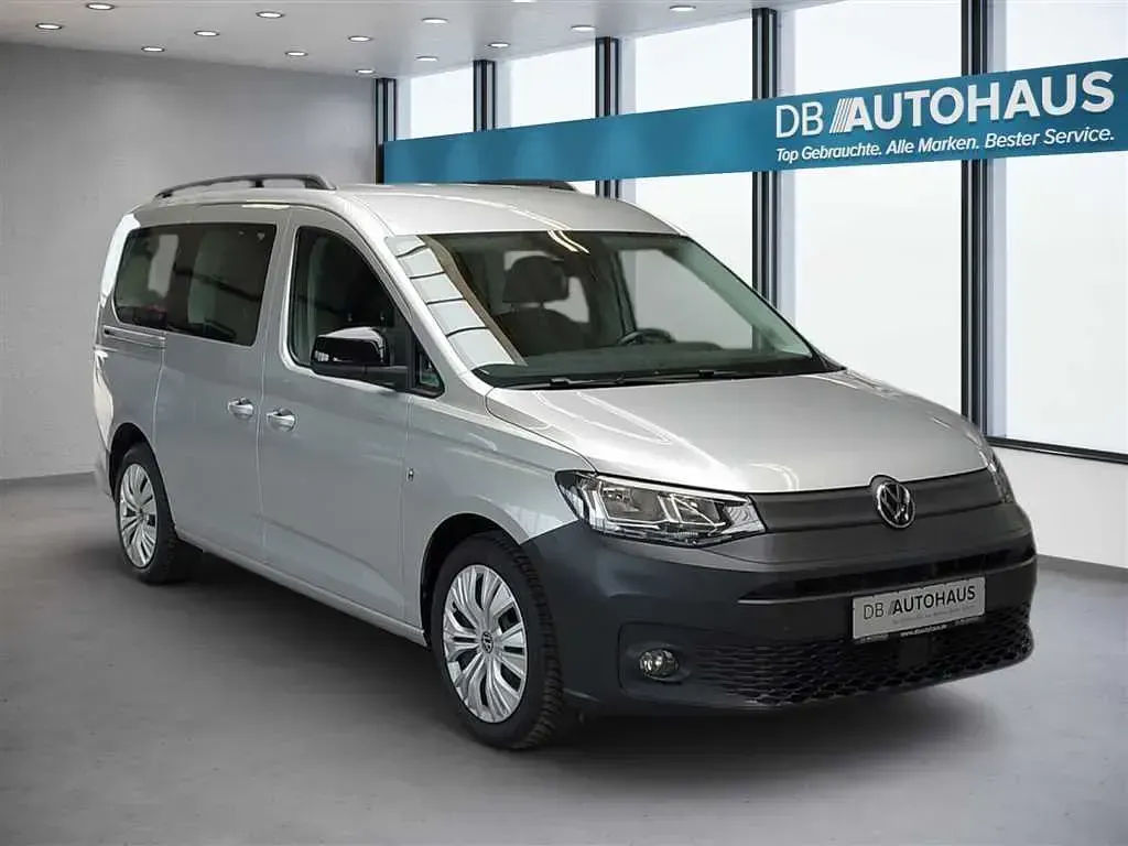 Gebraucht VW Caddy Maxi 122 PS (89 kW) 2023 Silber Van / Kleinbus
