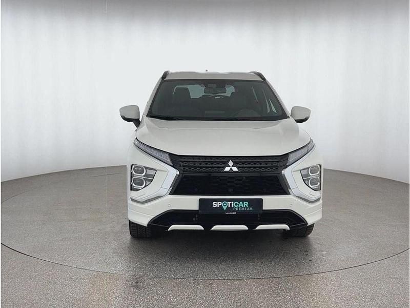 Gebraucht Mitsubishi Eclipse Cross Plus 188 PS (138 kW) 2022 Weiß (metallic) SUV