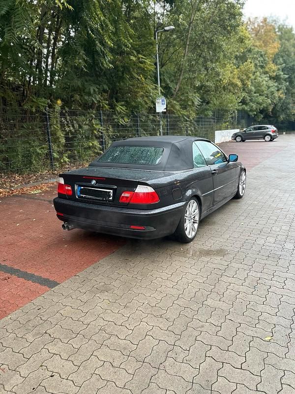 Gebraucht BMW 320 Cabriolet 170 PS (125 kW) 2004 Schwarz Cabrio