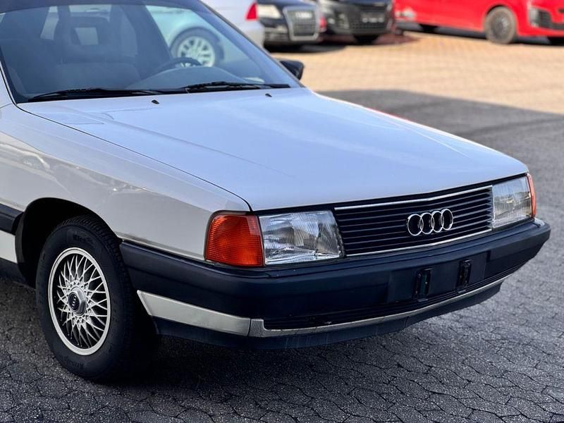 Gebraucht Audi 100 90 PS (66 kW) 1988 Weiß Limousine