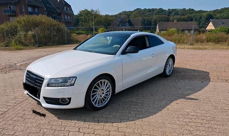 Weiß Gebraucht 2008 Audi A5 Coupé | 4.500 € (Superpreis) - Bild 1/4