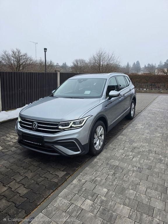Gebraucht VW Tiguan Allspace Life 150 PS (110 kW) 2022 Silber SUV