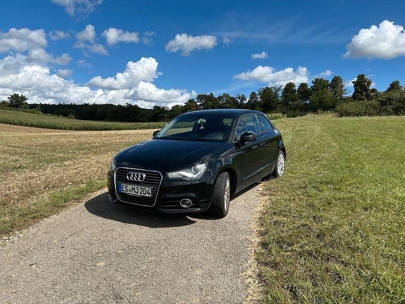 Schwarz Gebraucht 2011 Audi A1 Sportback Ambition Kleinwagen | 5.400 € (Superpreis) - Bild 1/4