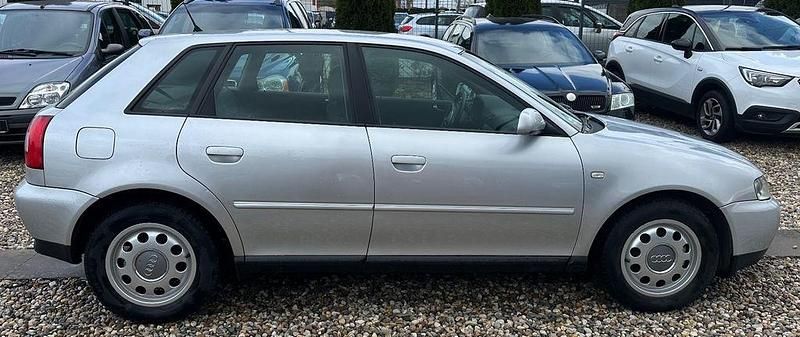 Gebraucht Audi A3 Ambiente 102 PS (75 kW) 2003 Silber Kleinwagen