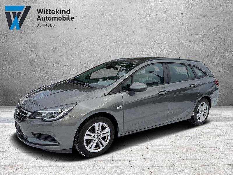 Gebraucht Opel Astra Edition 101 PS (74 kW) 2018 Grau Kombi