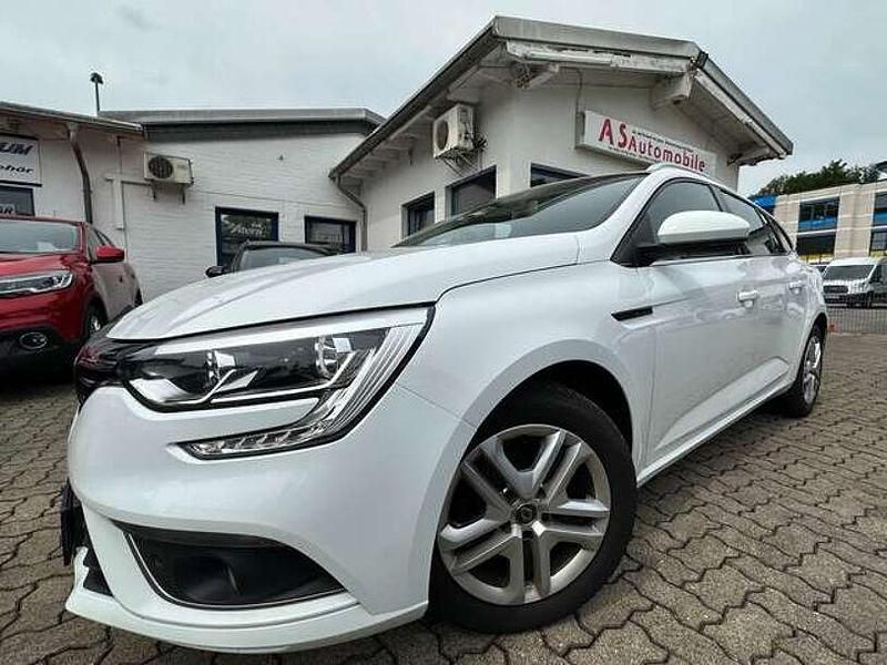 Weiß Gebraucht 2020 Renault Mégane IV Business Limousine | 10.949 € (Guter Preis) - Bild 1/4