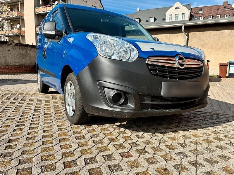 Gebraucht Opel Combo 105 PS (77 kW) 2015 Blau Van / Kleinbus