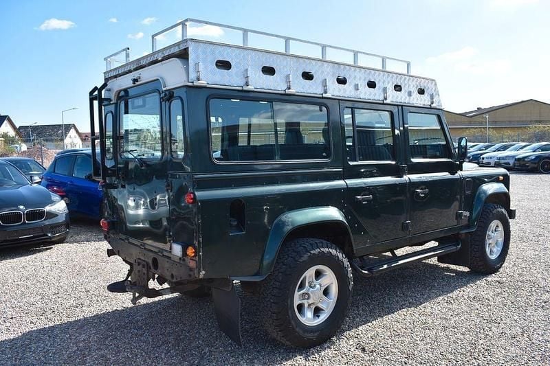 Gebraucht Land Rover Defender 122 PS (89 kW) 1999 Grün Kombi