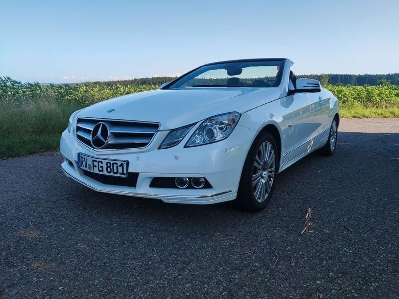 Gebraucht Mercedes E250 Avantgarde 204 PS (150 kW) 2011 Weiß Cabrio