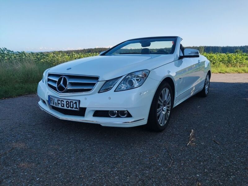 Weiß Gebraucht 2011 Mercedes E250 Avantgarde Cabrio | 15.500 € (Fairer Preis) - Bild 1/4