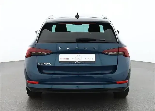 Gebraucht Skoda Octavia Style 150 PS (110 kW) 2020 Blau Kombi