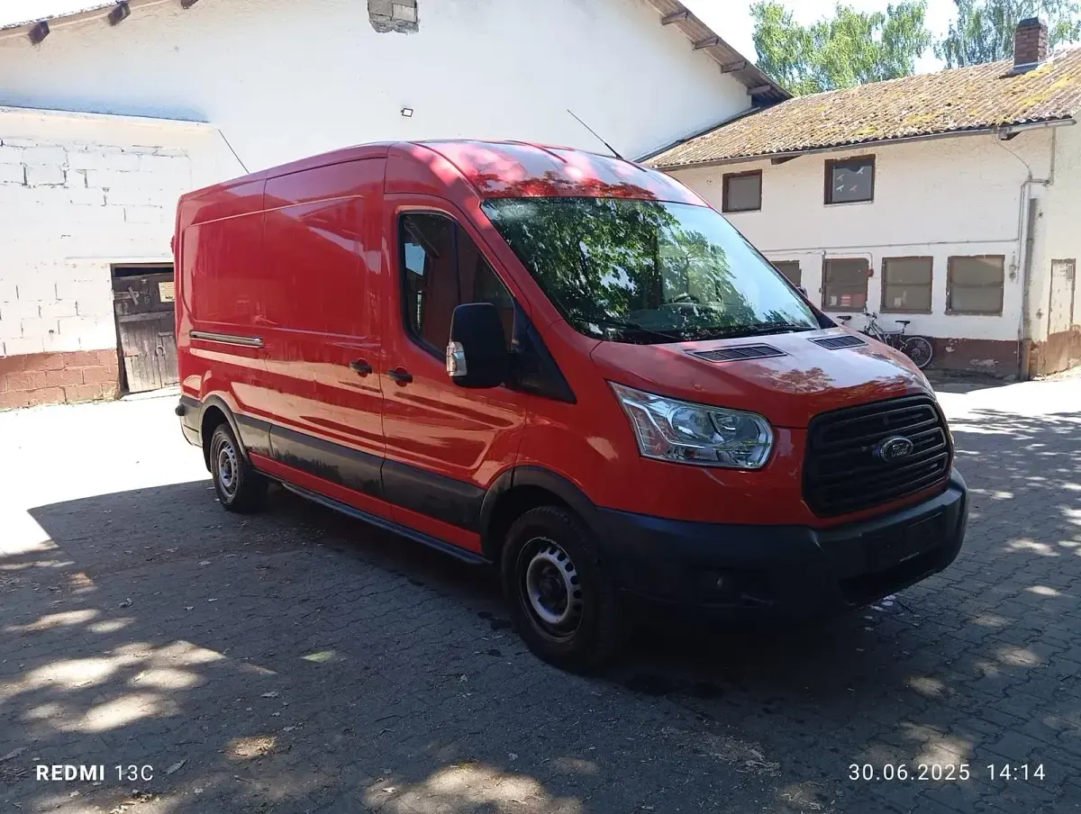 Second-hand Ford Transit 155 CP (114 kW) 2014 Roșu Monovolum