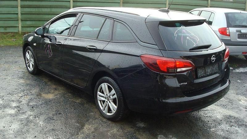 Gebraucht Opel Astra Active 110 PS (80 kW) 2017 Kombi