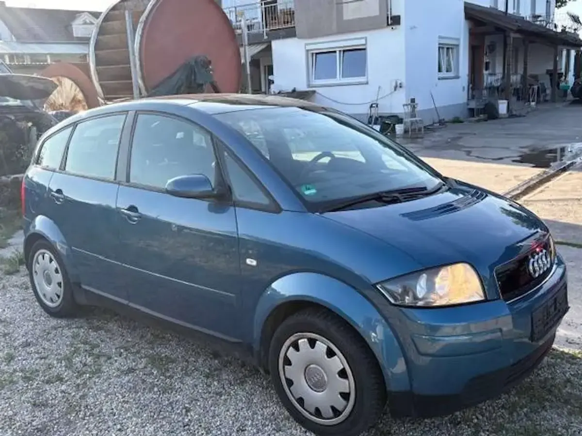 Gebraucht Audi A2 Comfort 75 PS (55 kW) 2002 Blau metalic Kleinwagen