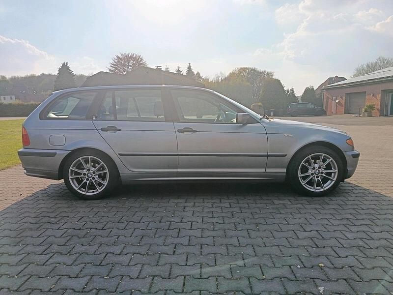 Gebraucht BMW 316 115 PS (84 kW) 2003 Grau Kombi